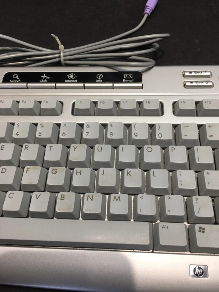 Vintage HP Computer Wired Keybard Model# 5187 - Image 4 of 4