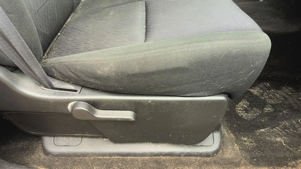 11 CHEVY SILVERADO 2500 Front Seat Passenger Manual Crew Cabebony19c - Imagem 4 de 4