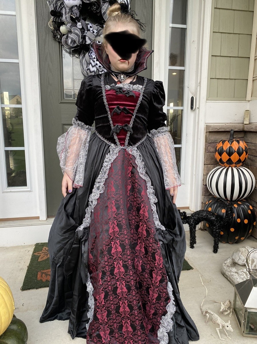 Chasing Fireflies InCharacter Vampiress Of Versailles Girls Sz 12 Large  Complete