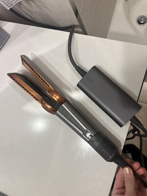 Dyson Airstrait Straightener - Nickel/Copper
