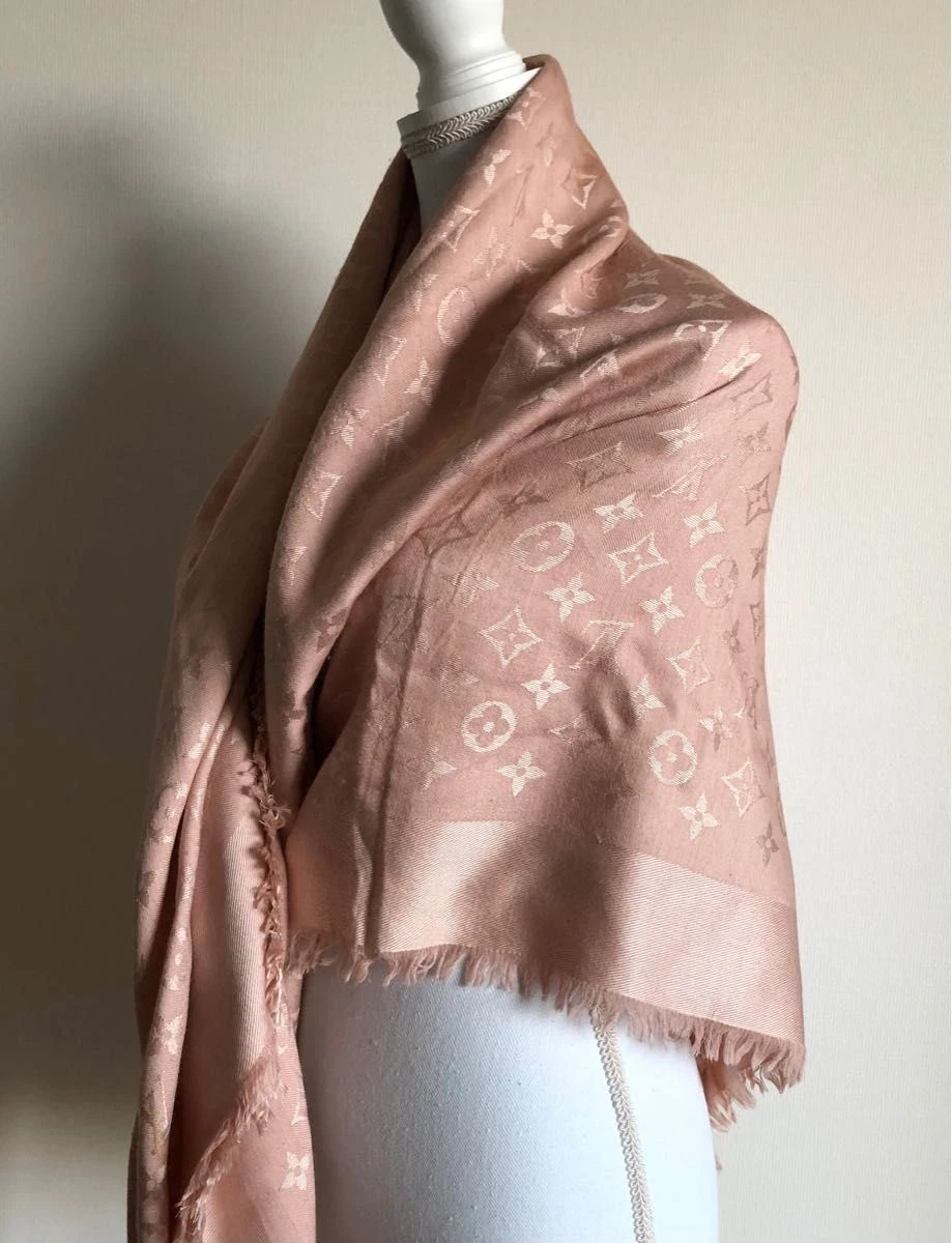 LOUIS VUITTON M72046 Monogram Shawl Stall Silk Wool Women Rose 