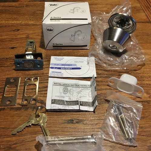 YALE Heavy-Duty Satin Chrome D Series Deadbolt, Single-Cylinder Keys -Thumb Turn