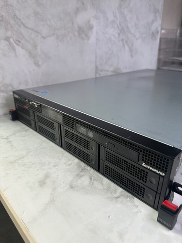Lenovo ThinkServer RD640 Xeon 2U Rack Server 2x PSU RAM ECC MT-M 70AY-A006IT - 第 1/9 張圖片