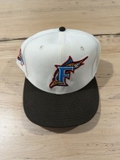 Gorra ajustada Florida Marlins New Era 5950, talla 8 “Café”