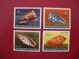 Briefmarken Papua New Guinea Muscheln 1