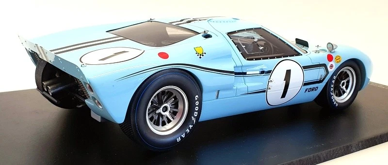 Spark 1/18 Scale Model Car 18S470 - 1967 Ford GT40 Mk 2B #1 Winner 12H Rheims - Image 3 of 4