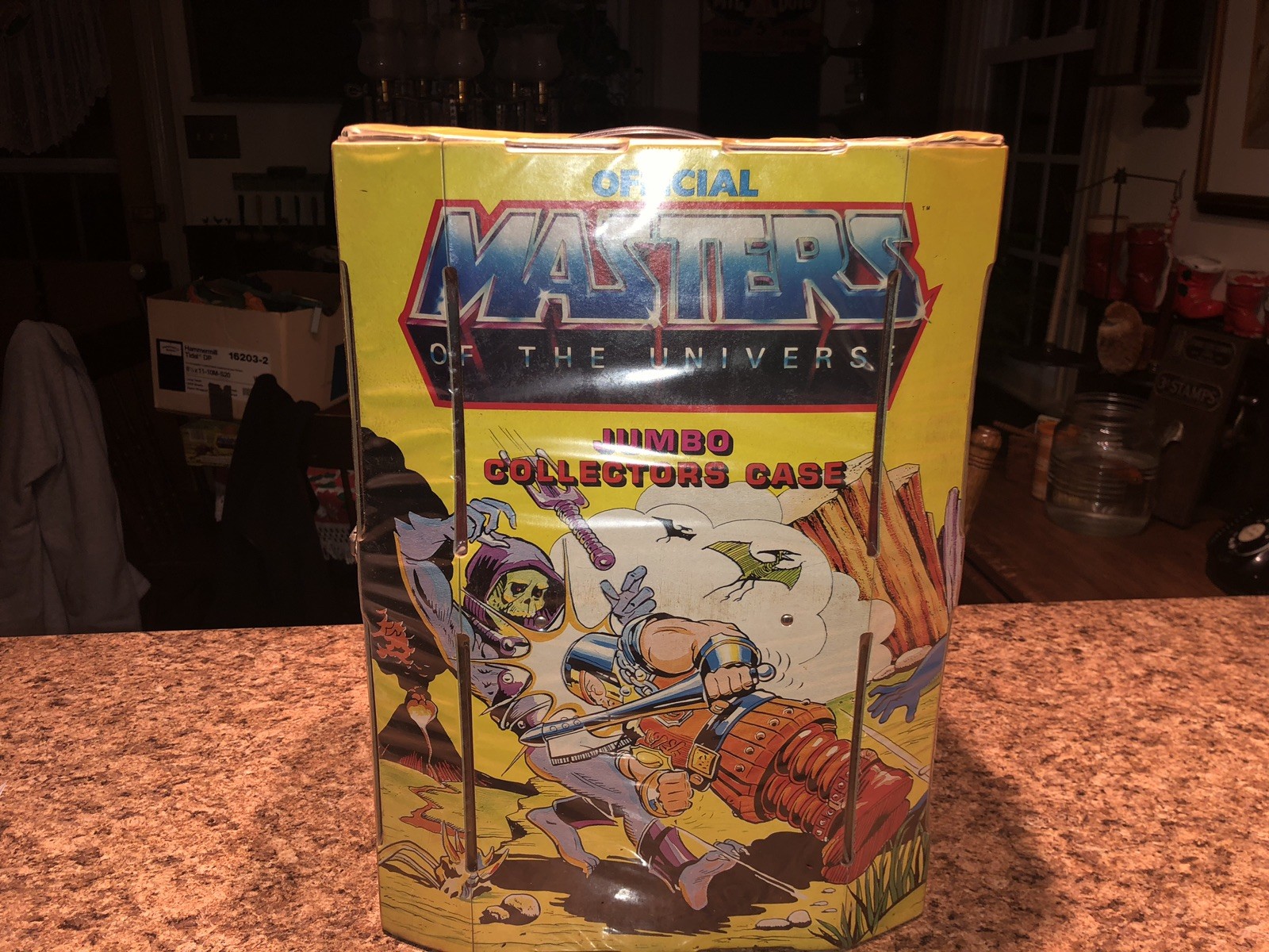 1984 OFFICIAL MASTERS UNIVERSE JUMBO COLLECTORS DAMAGE CASE MOTU HE-MAN DAMAGE COLLECTORS FREE AFA 42e934 1984 OFFICIAL MASTERS UNIVERSE JUMBO COLLECTORS DAMAGE CASE MOTU HE-MAN DAMAGE COLLECTORS FREE AFA 42e934