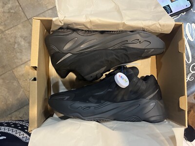Yeezy 700