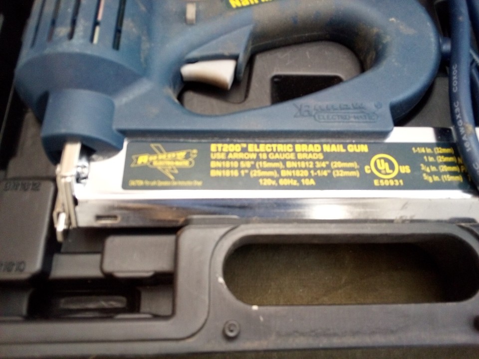 Arrow ElectroMatic ET200 Nail Master 2 Electric Brad Nail Gun W/ Case