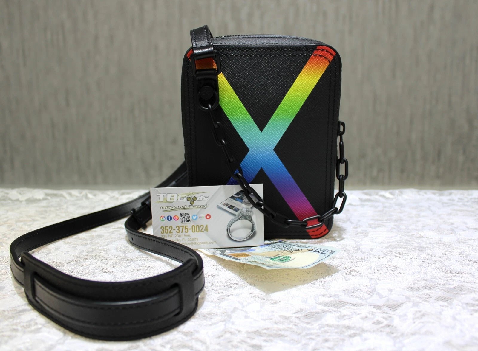 LOUIS VUITTON（LV） Borsa messenger Louis Vuitton Danubio nuova con etichette autentica arcobaleno taiga pelle designer