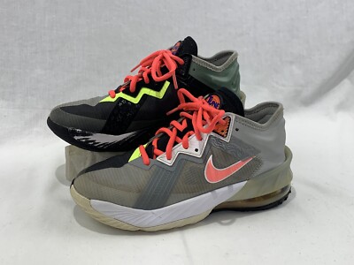 Nike LEBRON 18 Tune Squad Space Jam Marvin & Bugs Shoes Youth Size 4Y 