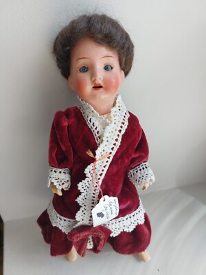 Poupée mignonette, marcheuse, corps composite et et tête por - Lot 116