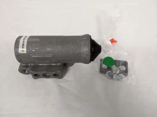 Bendix D2 Adjustable Air Brake Governor - P/N  BW 275707