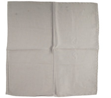 NWOT Italo Ferretti Gray w Tonal Check Silk Pocket Square Italy 14"