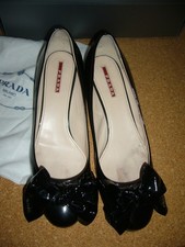 Prada, Schuhe, Pumps, Schleife, Lack, schwarz, Karton, Gr. 40,5