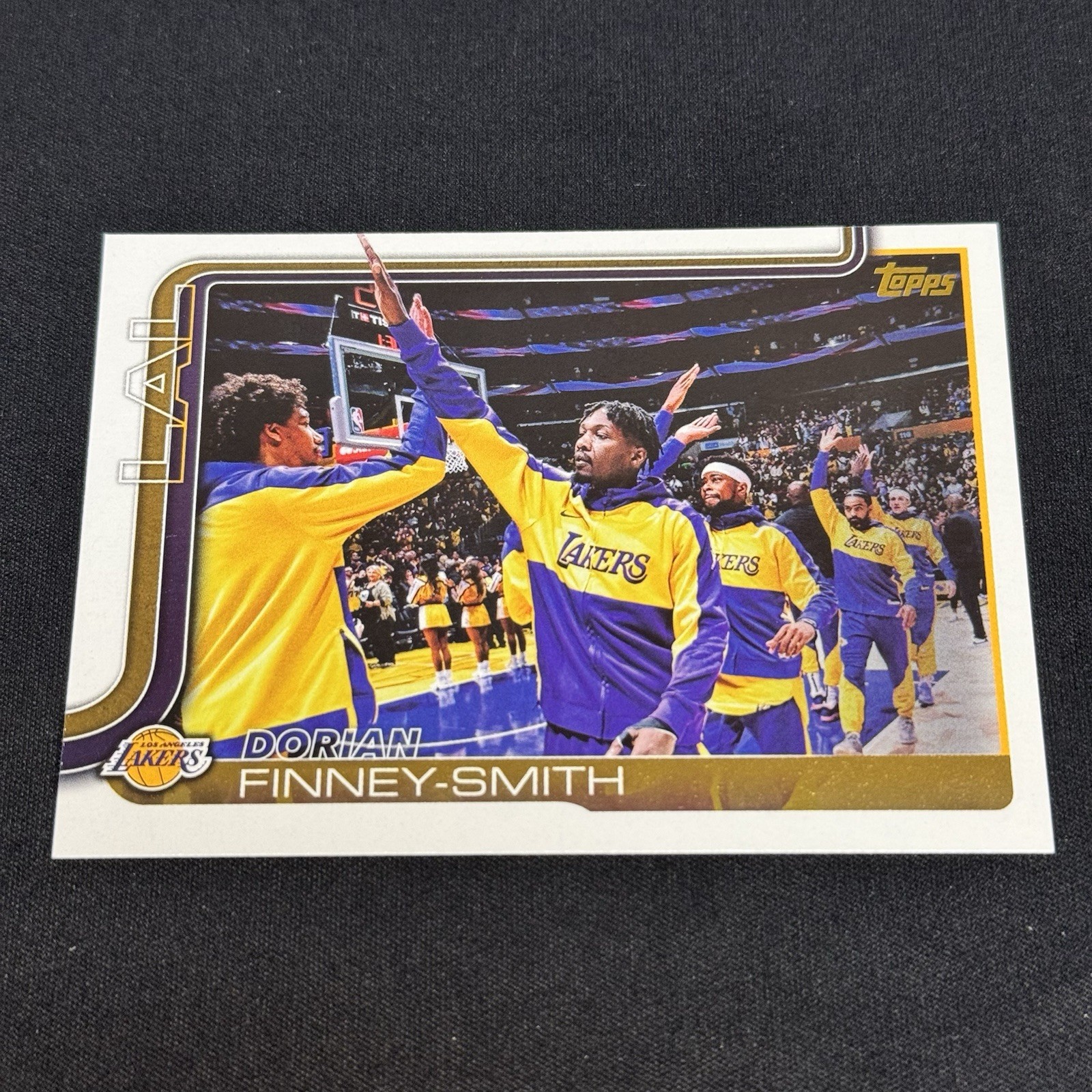 2025-26 Topps Dorian Finney-Smith Golden Mirror Image Variation SSP #149 Lakers