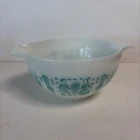 Pyrex 441 Turquoise Amish Butterprint Cinderella Mixing Bowl 1 1/2 Pint