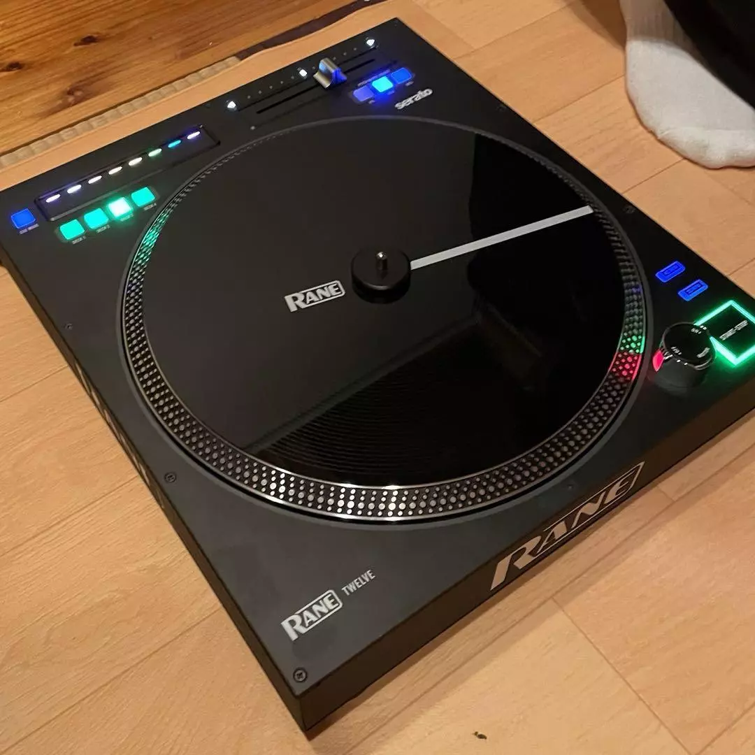 RANE Twelve MKII 12-Inch Vinyl-Like DJ MIDI Turntable pre-owned