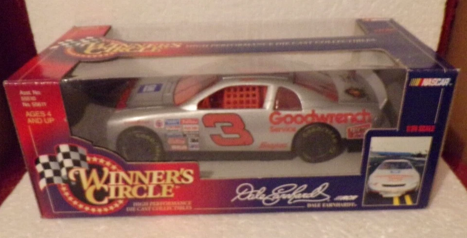 LOOK KENNER NASCAR WINNER'S CIRCLE NO. 3 DALE EARNHARDT SCALE 1/24 DISPLAY - Image 3 of 4