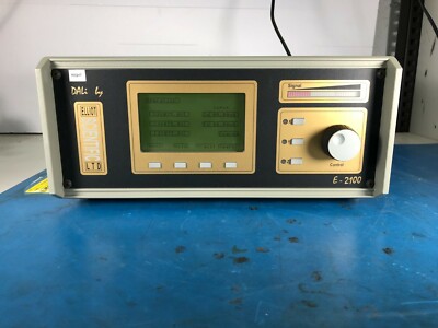 Elliot Scientific LTD. E-2100 3-Axis Piezo Auto Align Controller *30DAY ROR*