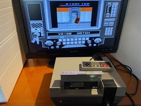 NARC - NES Nintendo Authentic Original Game - 1985 - Cartridge and sleeve - VG+