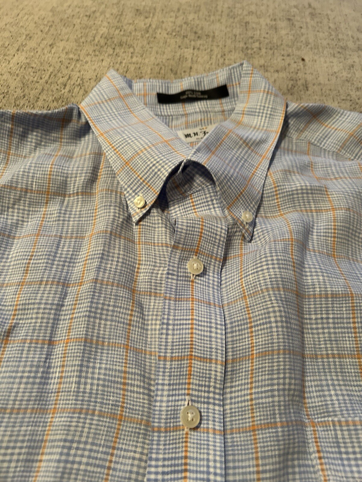 Picture 2 of 8