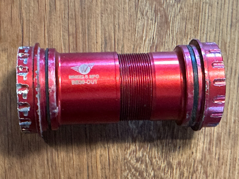 Wheels Manufacturing BB30-Out outboard adaptor for Shimano Cranks with bearings