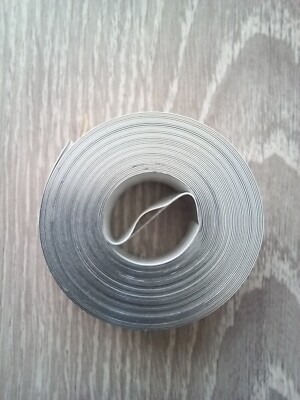 Esselte Dymo Aluminium Embossing Tape with adhesieve 35800 (1.27 x 365.8 cm)