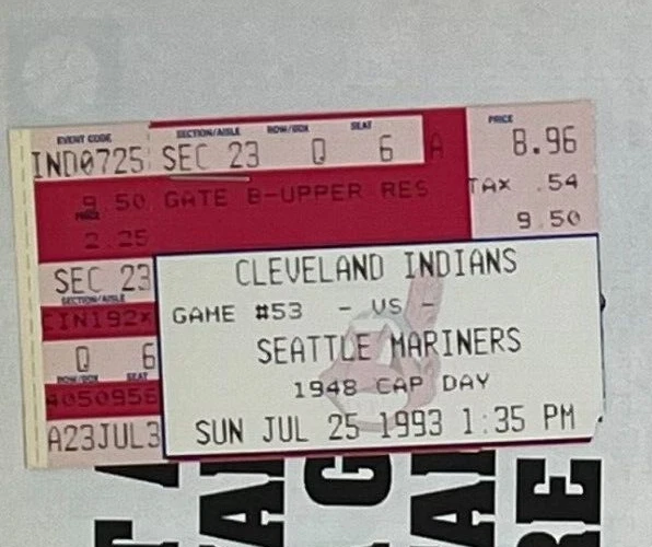 Cleveland Indians Game Face Souvenir Magazine Seattle Mariners 1993 Sorrento - Image 2 of 4