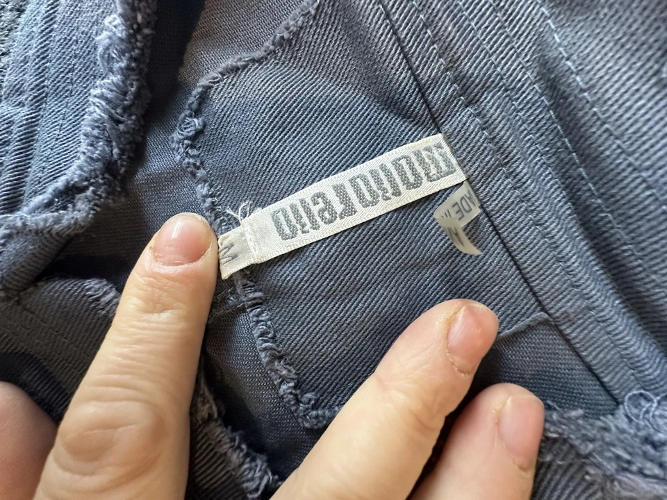 Monoreno 女式中号夹克钩扣眼边部分针织 K8-9 — 第 4/4 张图片