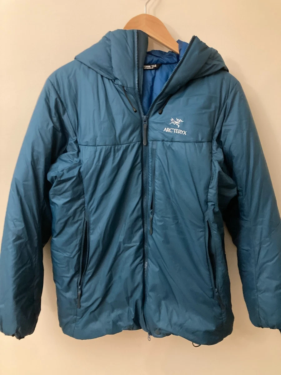 Preços baixos em Capa Externa de Nylon Arc'teryx Azul, Casacos