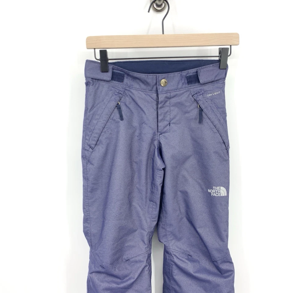 Pantalones de nieve The North Face para niñas talla pequeña 7 8 esquí snowboard azul aislado Foto 2 de 4