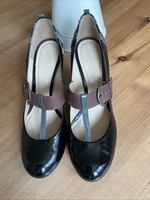 Clarks Black Patent Leather Cone Heeled Shoes Size 6.5 UK