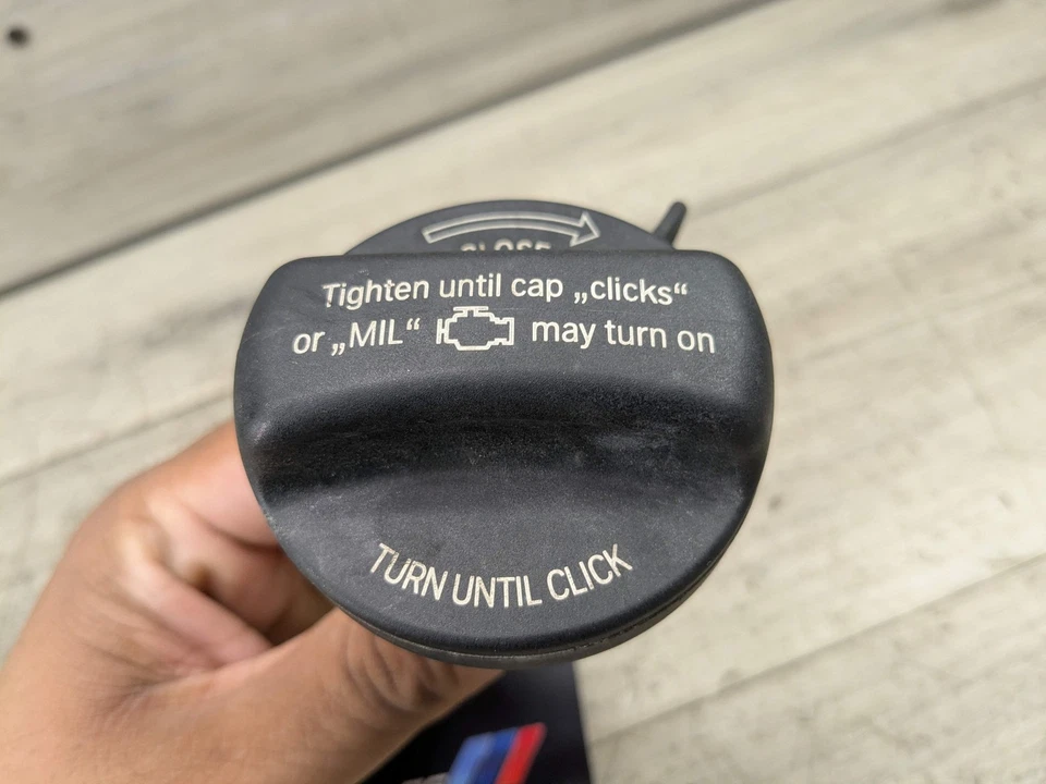 OEM BMW F15 F30 F44 F48 F80 G01 G05 G20 G30 G80 M3 M4 Fuel Gas Tank Filler Cap - Image 4 of 4