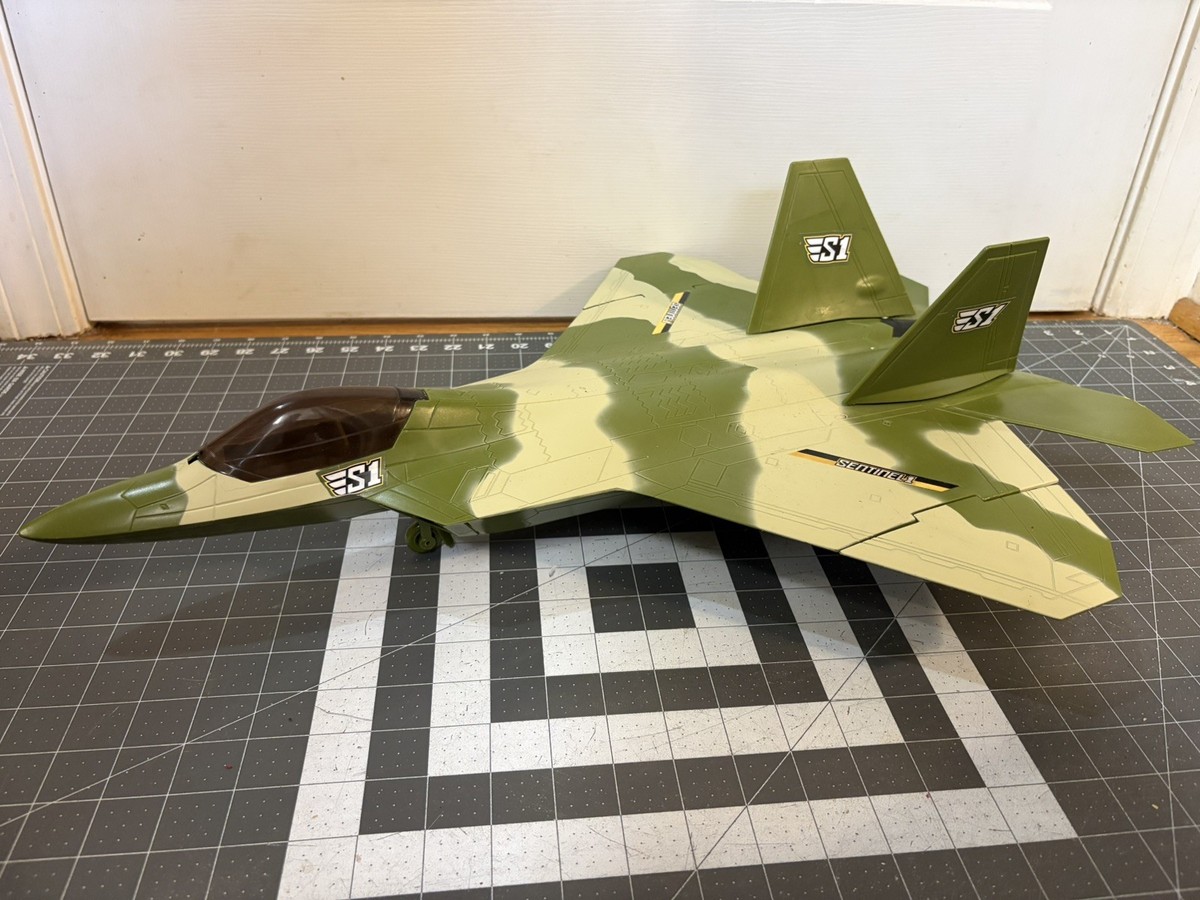RARE True Heroes Sentinel 1 F22 Raptor Green Toys R Us Gi Joe
