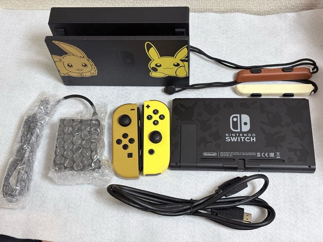 Nintendo Switch 本体 ポケモン HAC-001 ピカチュウ Nintendo Switch HAC-001 Pikachu & Eevee Edition with Pokémon