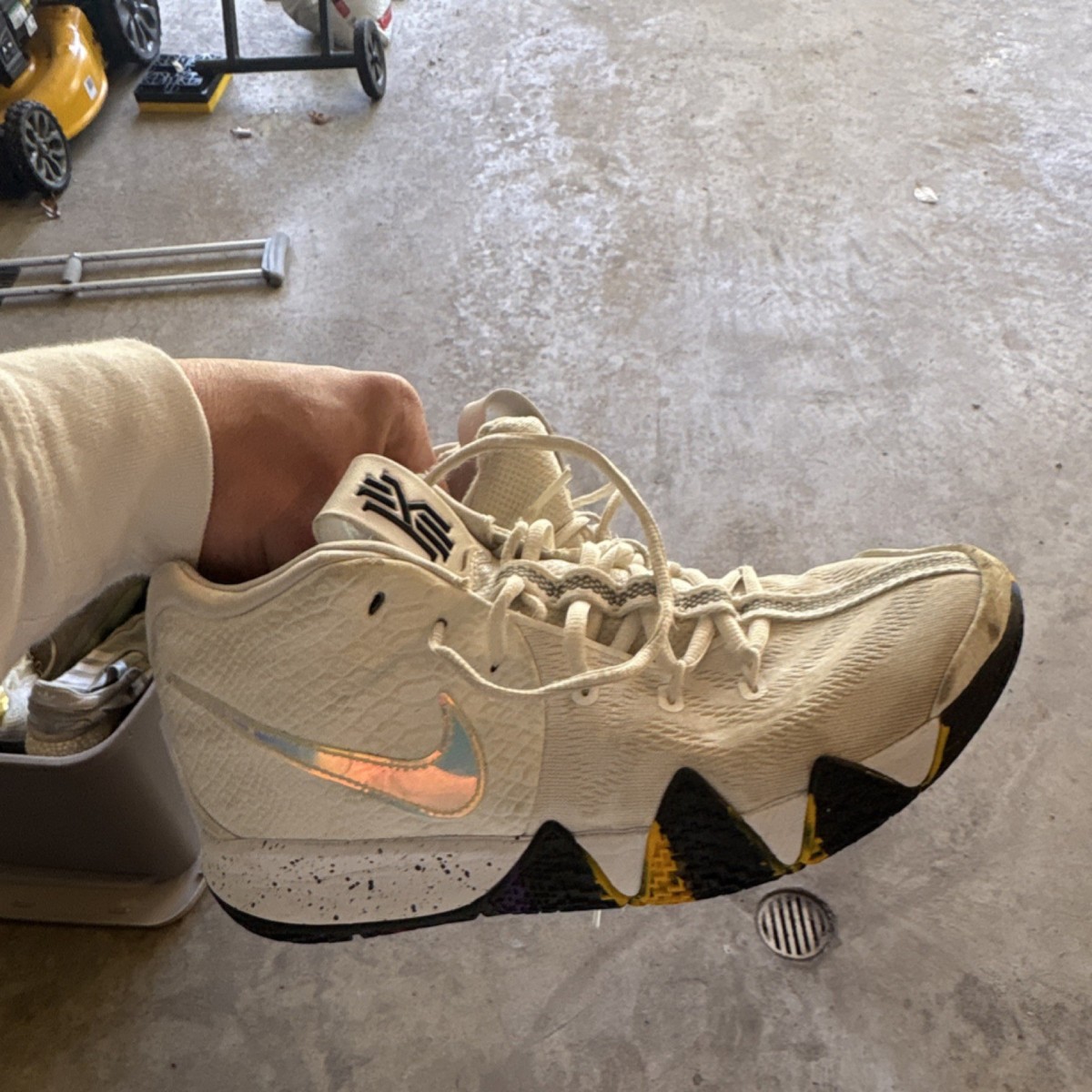 Nike Kyrie 4 NCAA Tournament White Multicolor Men's Sneaker 943806