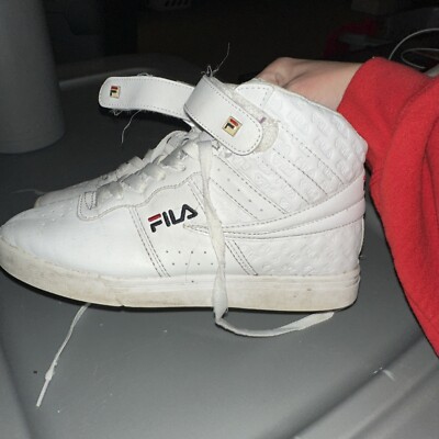 Fila Womens Vulc 13 Sneaker Shoes White 5CM00661-125 Debossed Lace Up Strap 6.5