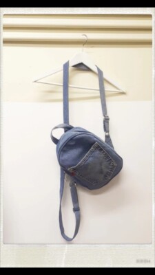 Süßer 90er Jahre Style Levis Mini Bauch-Bumper Rucksack. Handmade aus Vintage Levi Jeans!