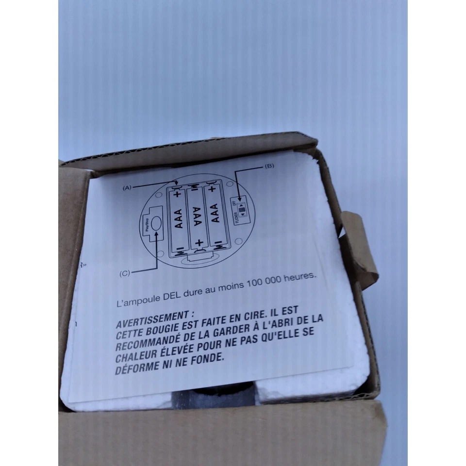 Avon Halloween Temática Bruja Murciélago Funciona con Batería con Sonidos Vela con Caja Foto 3 de 4