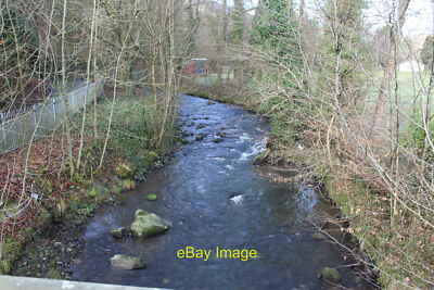 Foto 12x8 Fluss Ebbw Fach von Cricket Ground, Abertillery Park Look ups c2018