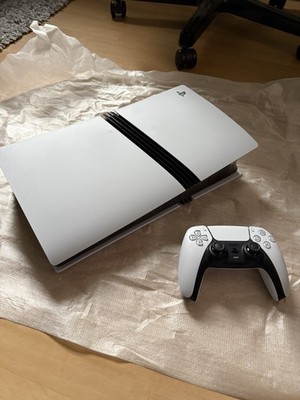 SONY Playstation 5 Pro 2 TB SSD Speicher - PS5 Pro - Model: CFI-7121 NEU! OVP