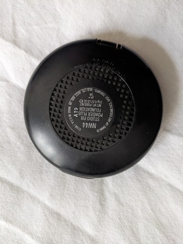 Mac Studio Fix Powder Plus Foundation NW44 Deep Brown - Picture 5 of 10