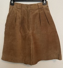 Tarazzia Internationale Vintage Suede Shorts Women Size 5 Lined Pleats Neutral