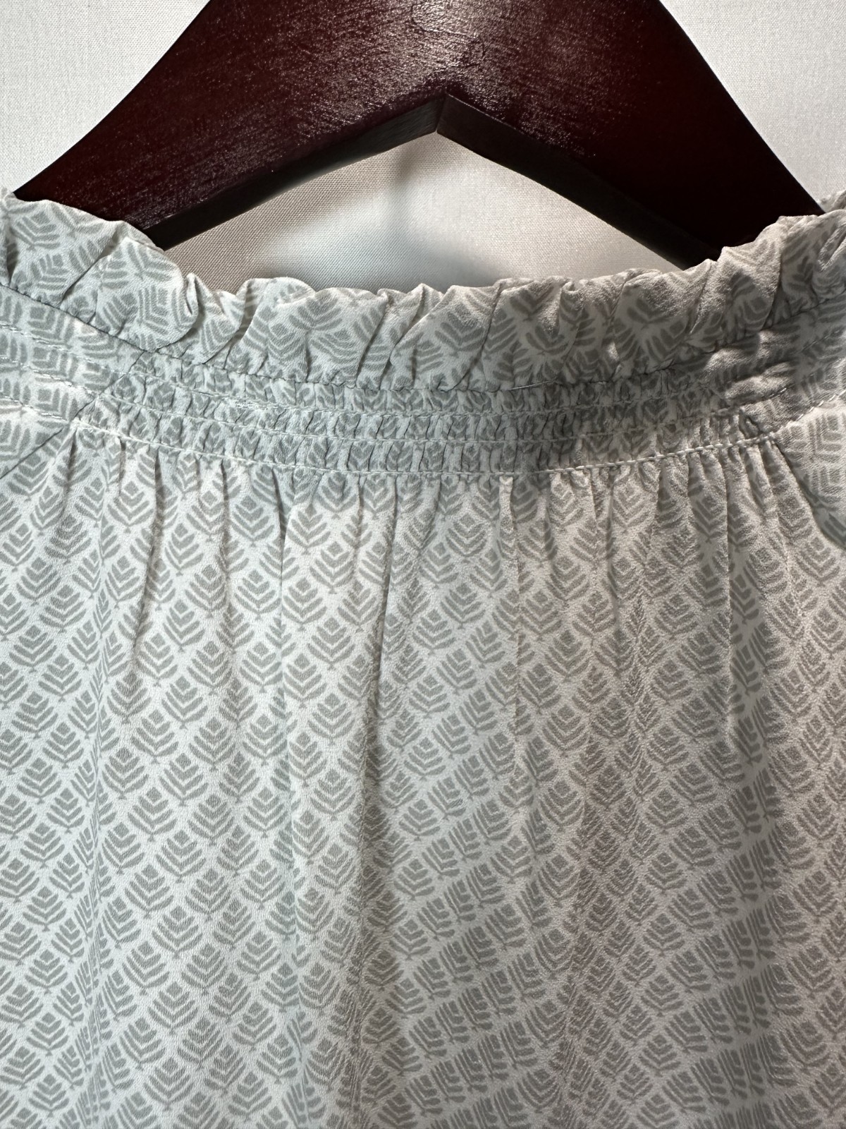 LOFT Ruffled Blouse - Leaf Print pattern in Light… - image 3