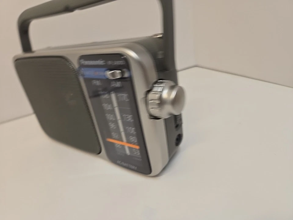 Panasonic RF-2400D AM/FM 2-Band Portable Radio Silver with Headphone Jack - Image 3 of 4