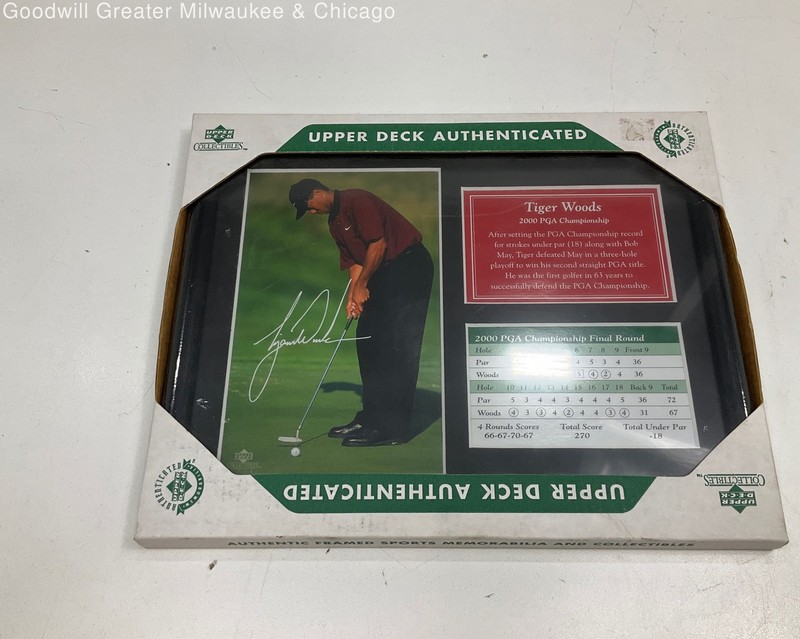 Tiger Woods Upper Deck Collectable Picture w/Framed