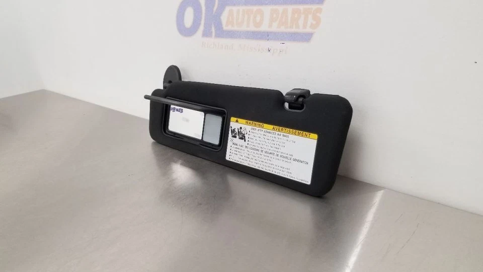 19 LEXUS LC500 PARASOL ILUMINADO CONDUCTOR IZQUIERDO NEGRO Foto 3 de 4