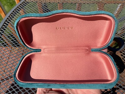 Gucci Sunglasses Eyeglasses Case Green Velvet Clamshell w  display picture 2