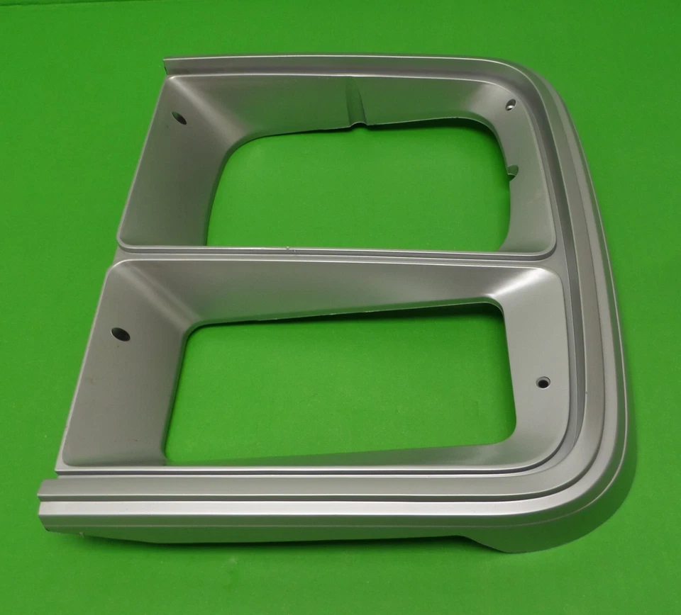 Bisel de embellecimiento de faros laterales del conductor gris 1978-84 Chevrolet G10 G20 G30 P10 P20 P30 Foto 3 de 4